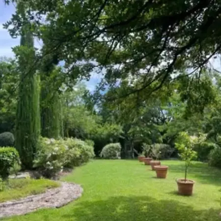 Gasthuis Borgo Spescia - La Teodorico- Piscina Parco Relax 3*